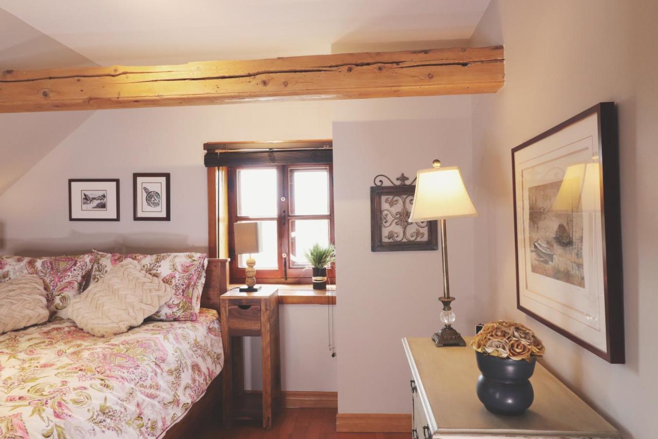Domaine Steinbach Cidrerie B&B Distillerie St-Pierre-de-l'Île-d'Orléans Buitenkant foto