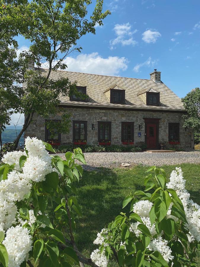 Domaine Steinbach Cidrerie B&B Distillerie St-Pierre-de-l'Île-d'Orléans Buitenkant foto